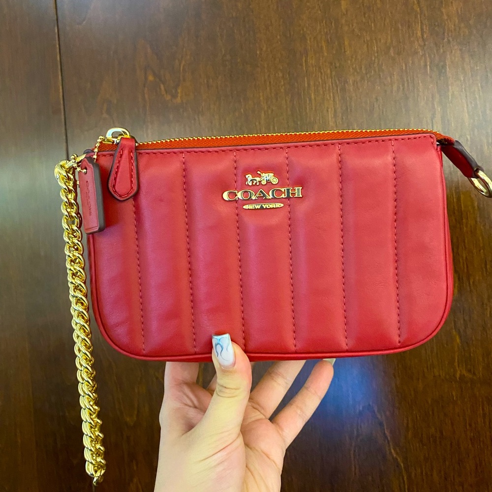 Coach Nolita 19 in red